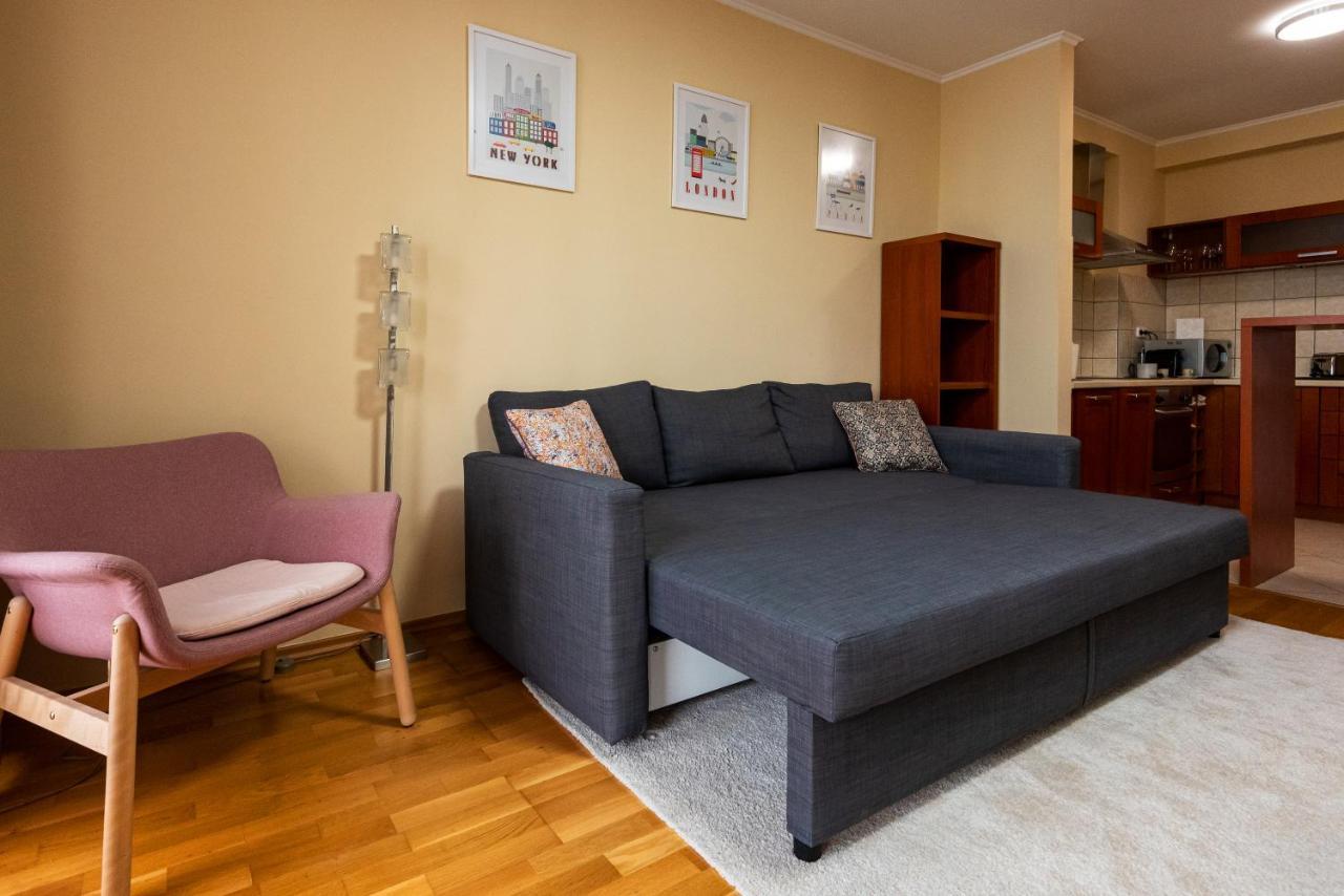 Pesti Apartment&free Parking Apartament