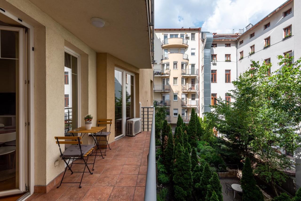 Apartament Pesti Apartment&free Parking
