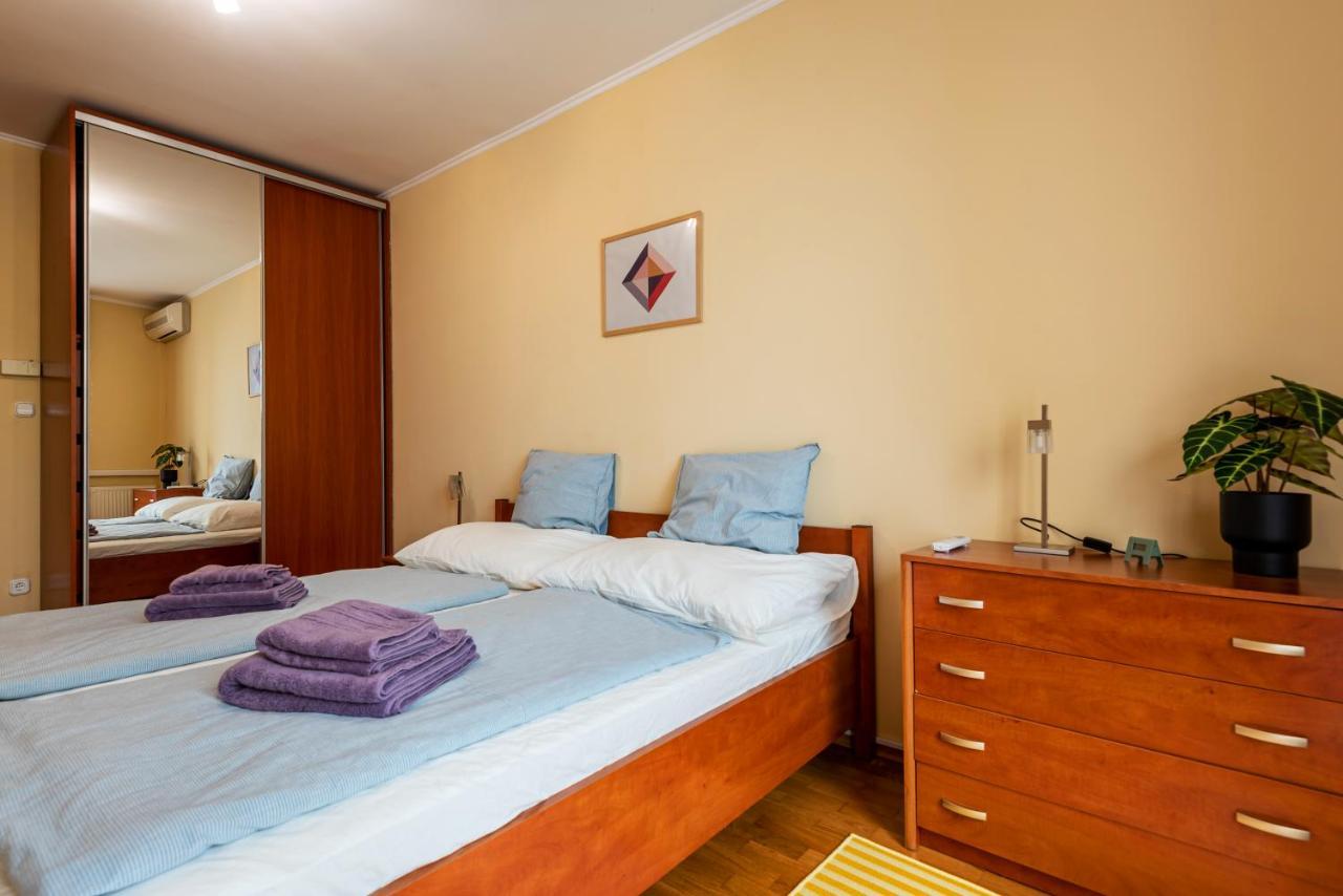 Pesti Apartment&free Parking Apartament Budapesta