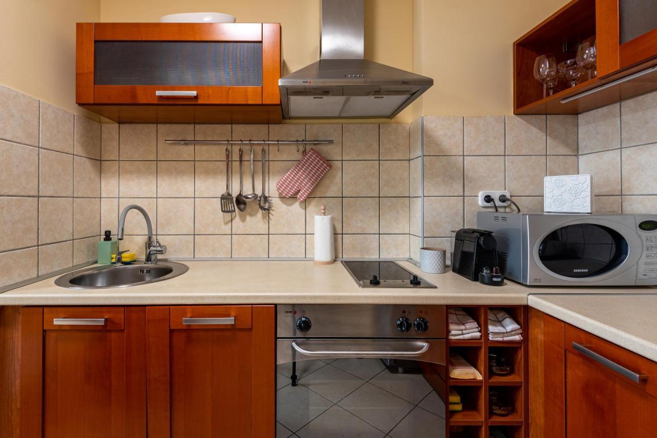 Pesti Apartment&free Parking Apartment Budapest