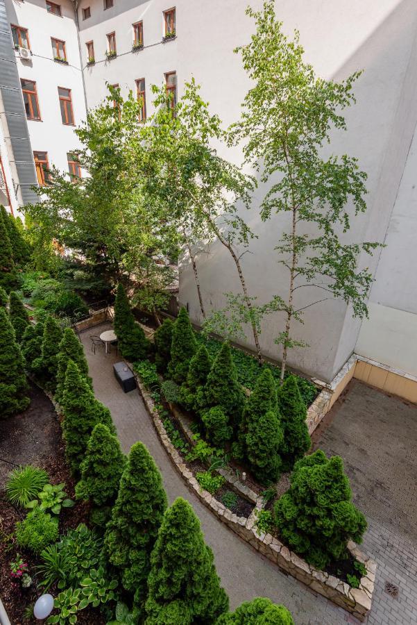 Pesti Apartment&free Parking Apartment *